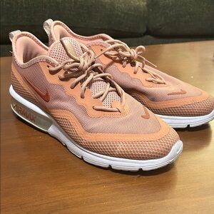 9 | Women’s Air Max Sequent | Rose Gold